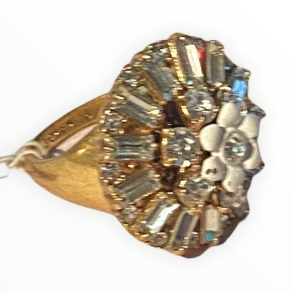 J. Crew Flower Crystal Statement Cocktail Ring Size 8 Cubic Zirconia 1” Setting - Picture 7 of 8